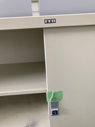 スチール引き違い書庫