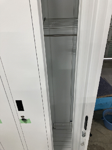 4人用 組立ロッカー