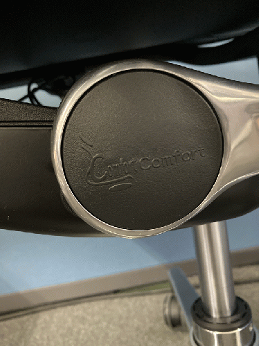 肘付きOAチェア